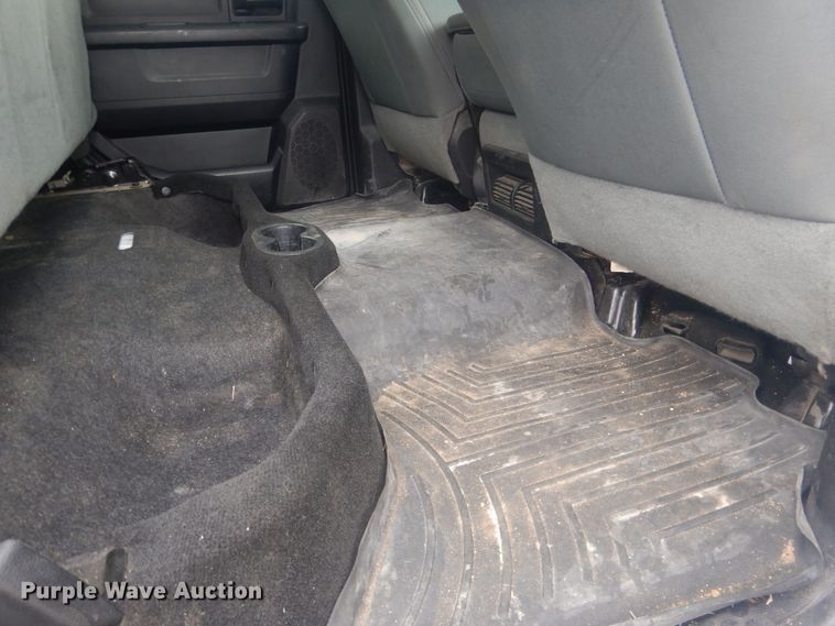 image for item HU9465 2016 Dodge Ram 3500HD  Crew Cab pickup truck