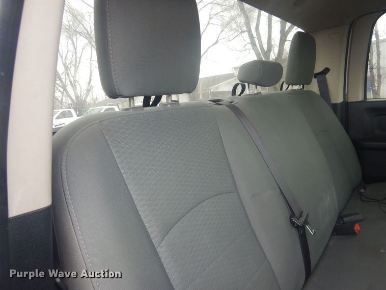 image for item HU9465 2016 Dodge Ram 3500HD  Crew Cab pickup truck