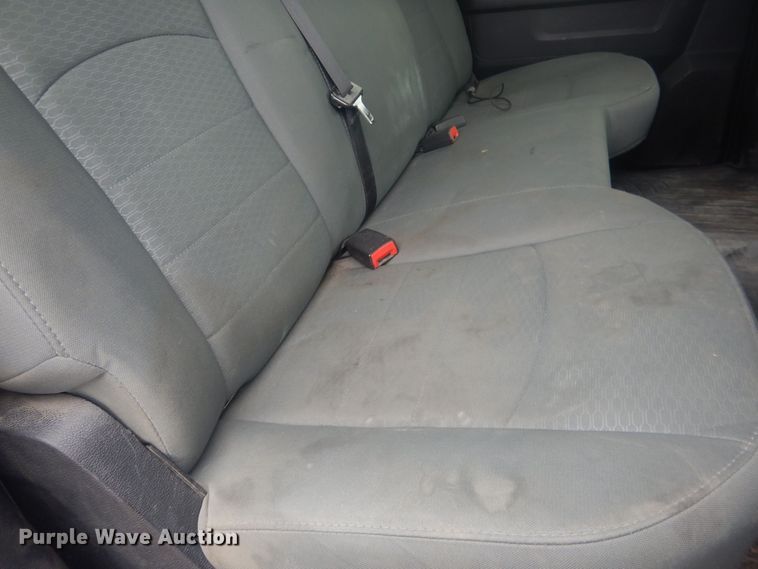 image for item HU9465 2016 Dodge Ram 3500HD  Crew Cab pickup truck