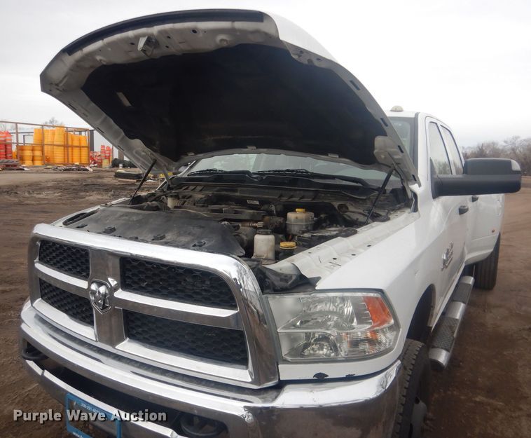 image for item HU9465 2016 Dodge Ram 3500HD  Crew Cab pickup truck