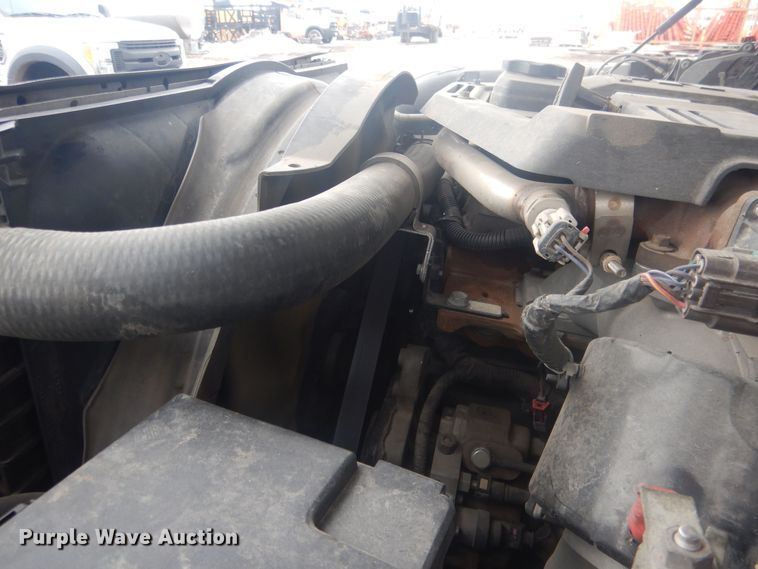 image for item HU9465 2016 Dodge Ram 3500HD  Crew Cab pickup truck