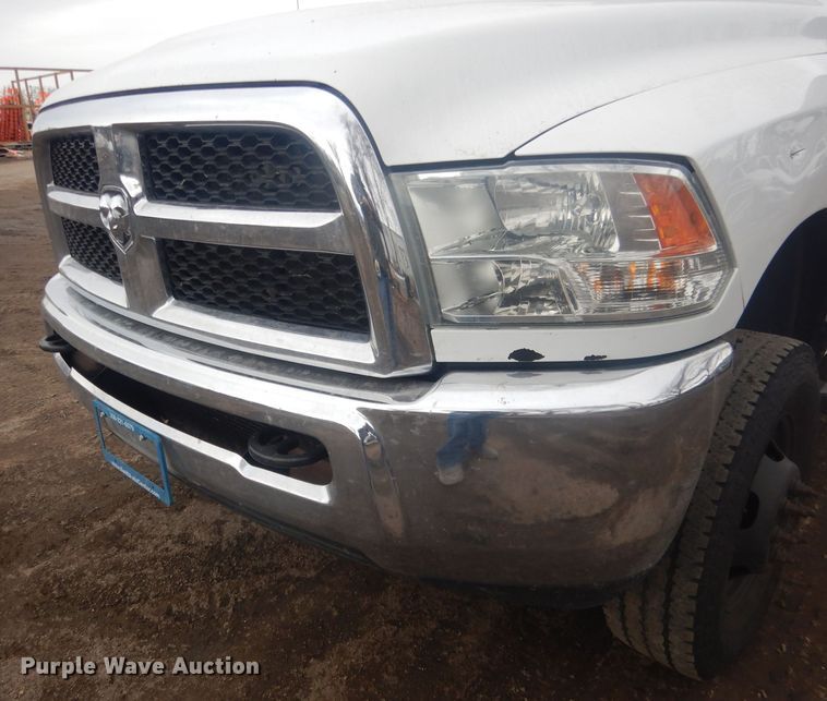 image for item HU9465 2016 Dodge Ram 3500HD  Crew Cab pickup truck