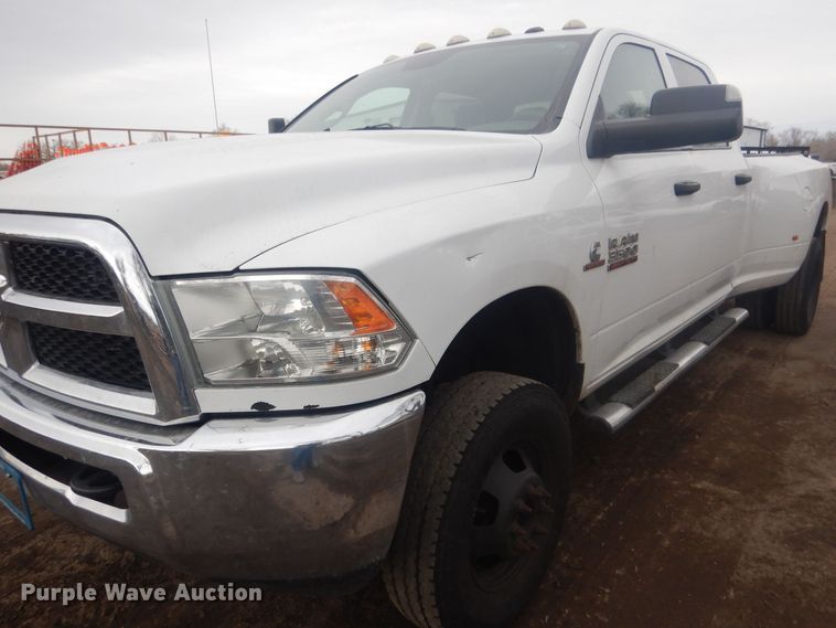 image for item HU9465 2016 Dodge Ram 3500HD  Crew Cab pickup truck