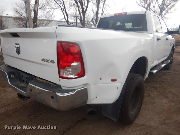 image for item HU9465 2016 Dodge Ram 3500HD  Crew Cab pickup truck