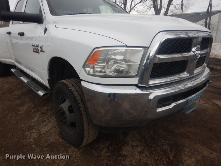 image for item HU9465 2016 Dodge Ram 3500HD  Crew Cab pickup truck