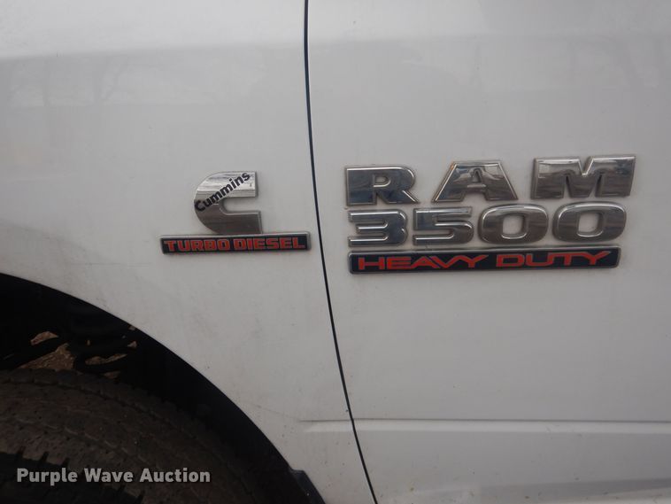 image for item HU9465 2016 Dodge Ram 3500HD  Crew Cab pickup truck