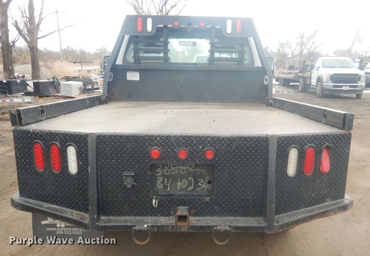 image for item HU9466 2015 Ford  F350 Super Duty  flatbed pickup truck