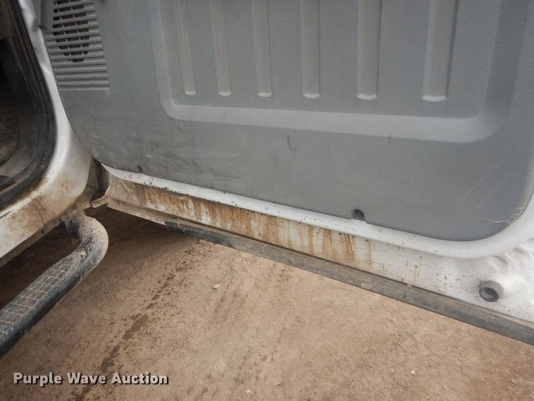 image for item HU9466 2015 Ford  F350 Super Duty  flatbed pickup truck