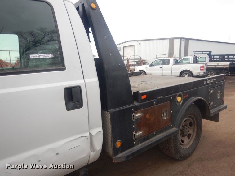 image for item HU9466 2015 Ford  F350 Super Duty  flatbed pickup truck