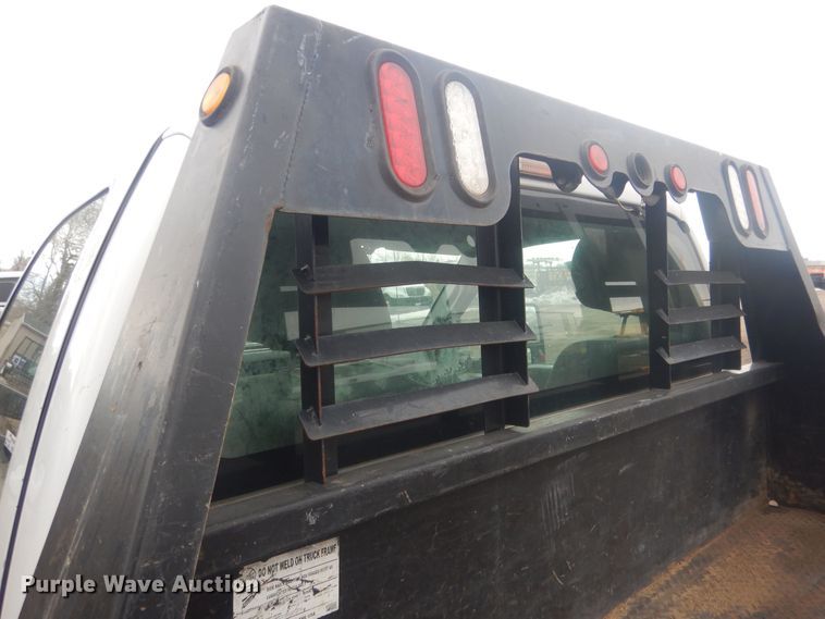 image for item HU9466 2015 Ford  F350 Super Duty  flatbed pickup truck