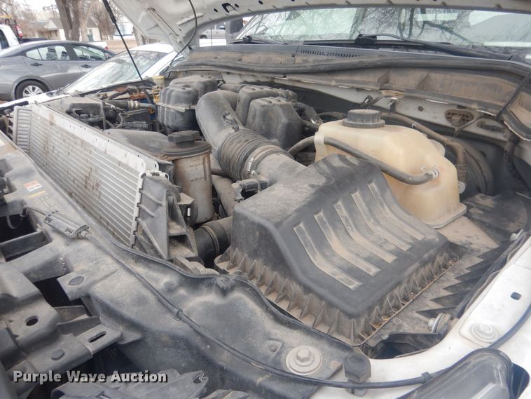 image for item HU9466 2015 Ford  F350 Super Duty  flatbed pickup truck