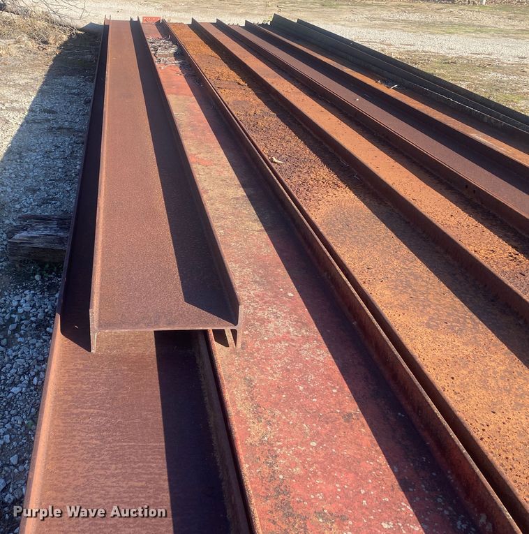 image for item IG9883 Steel I-beams