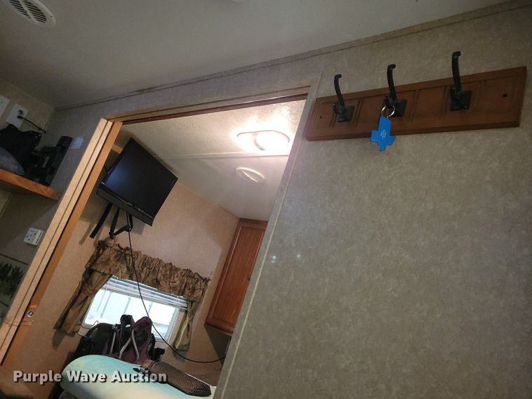 image for item IO9401 2010 Dutchmen Sport  camper