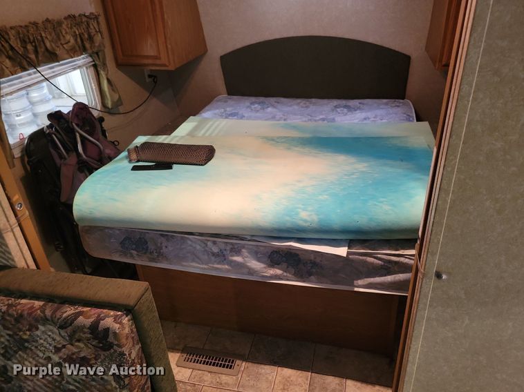 image for item IO9401 2010 Dutchmen Sport  camper