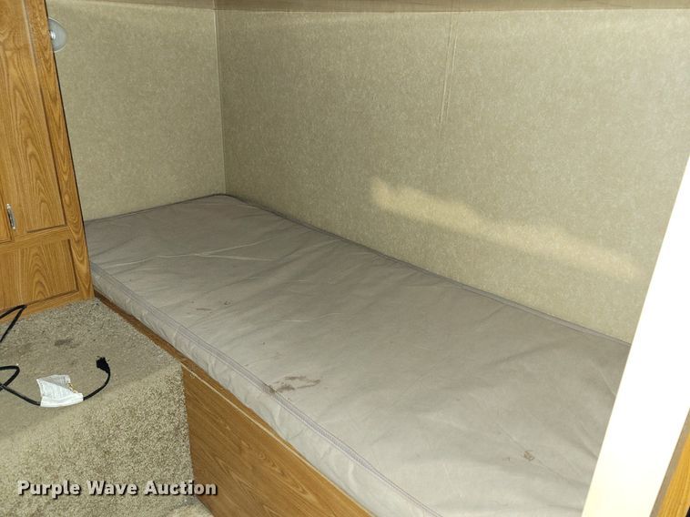 image for item IO9401 2010 Dutchmen Sport  camper