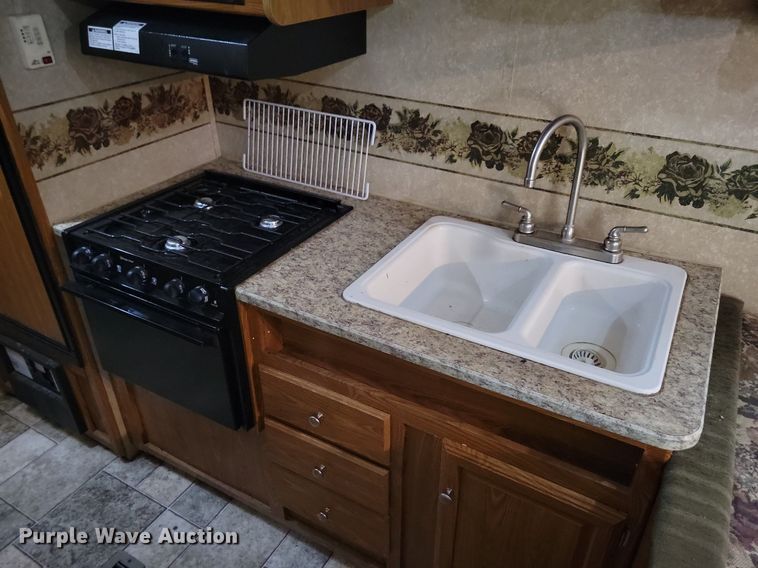 image for item IO9401 2010 Dutchmen Sport  camper