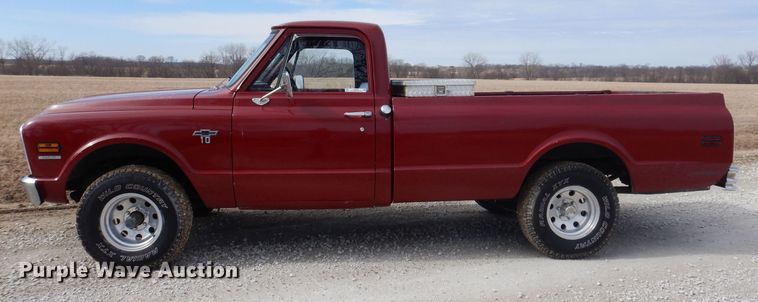 image for item IO9408 1968 Chevrolet K10  pickup truck
