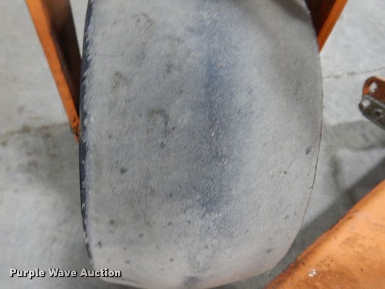 image for item IO9429 2018 Scag V-Ride II  ZTR lawn mower