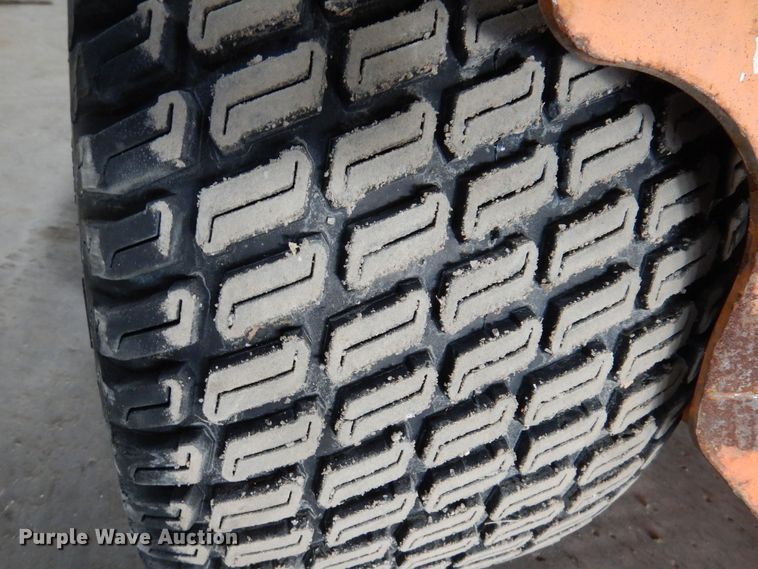 image for item IO9429 2018 Scag V-Ride II  ZTR lawn mower