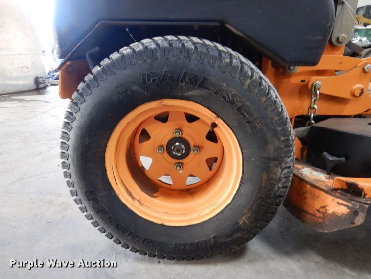 image for item IO9431 2018 Scag V-Ride II  ZTR lawn mower