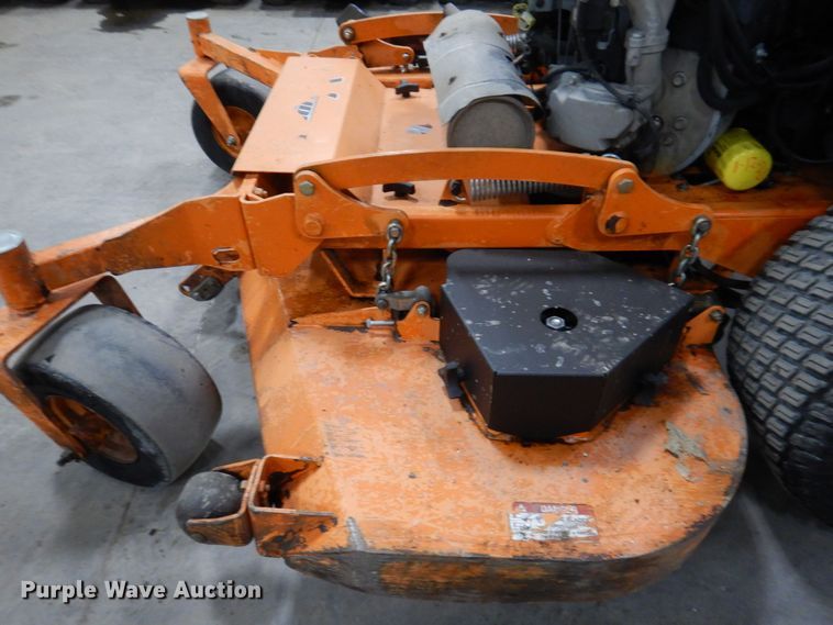 image for item IO9432 2018 Scag V-Ride II  ZTR lawn mower