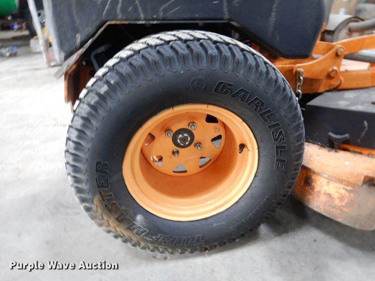 image for item IO9432 2018 Scag V-Ride II  ZTR lawn mower