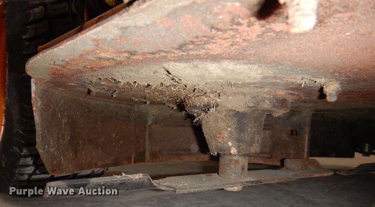 image for item IO9434 2018 Scag V-Ride II  ZTR lawn mower