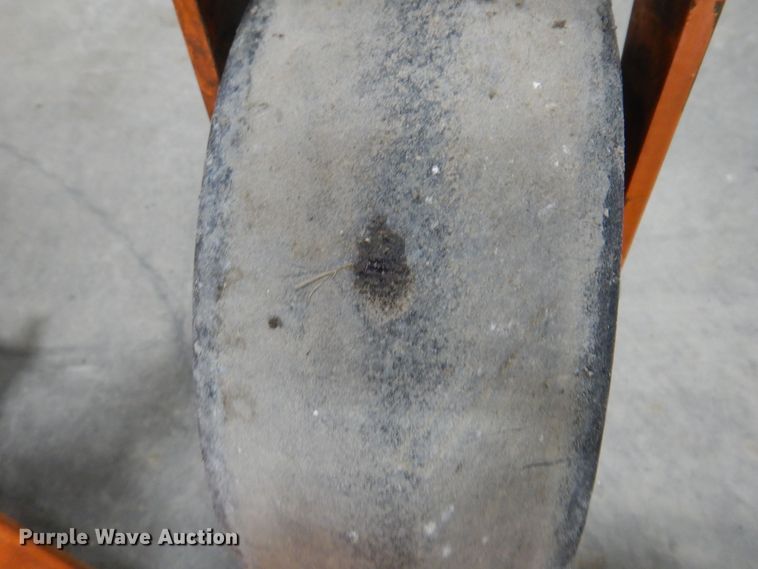 image for item IO9434 2018 Scag V-Ride II  ZTR lawn mower