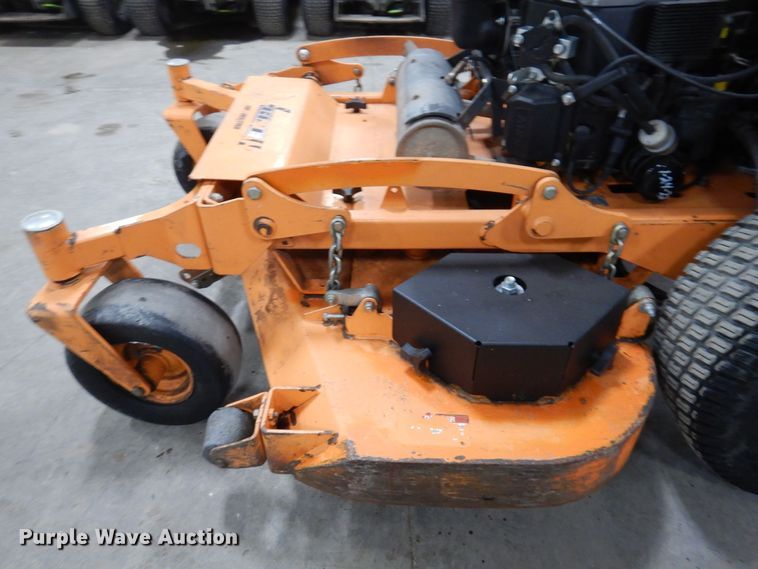 image for item IO9435 2018 Scag V-Ride II  ZTR lawn mower