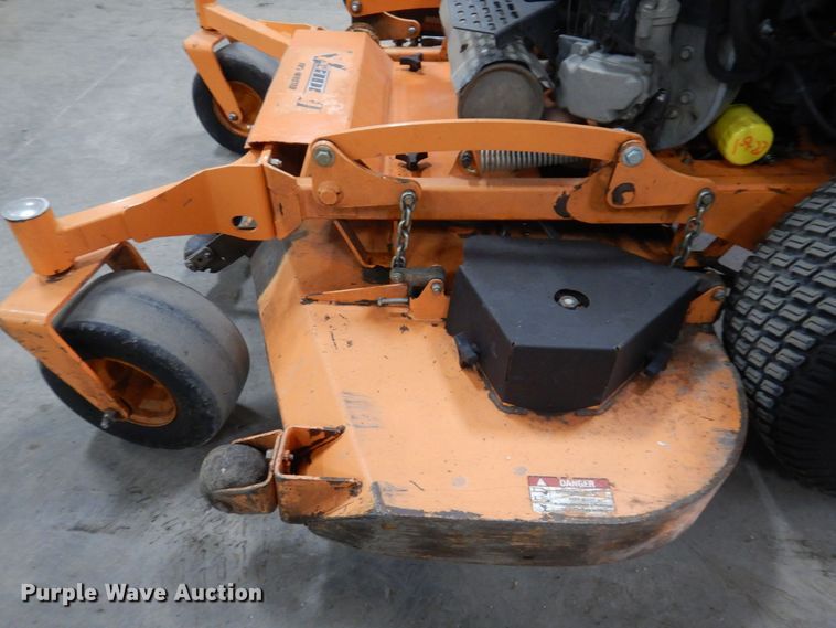 image for item IO9436 2018 Scag V-Ride II  ZTR lawn mower