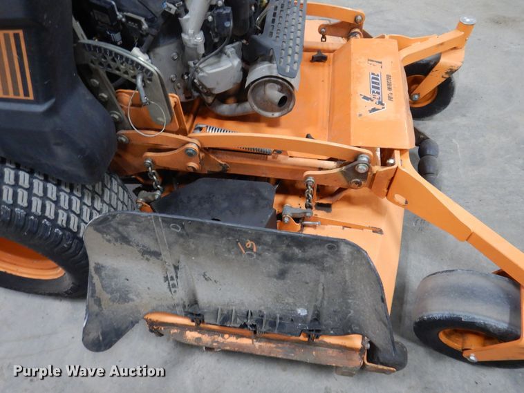 image for item IO9436 2018 Scag V-Ride II  ZTR lawn mower