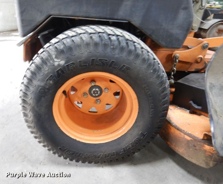 image for item IO9436 2018 Scag V-Ride II  ZTR lawn mower