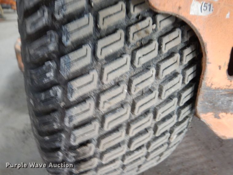 image for item IO9436 2018 Scag V-Ride II  ZTR lawn mower