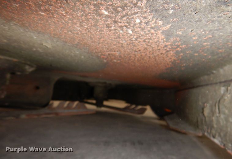 image for item IO9437 2018 Scag V-Ride II  ZTR lawn mower