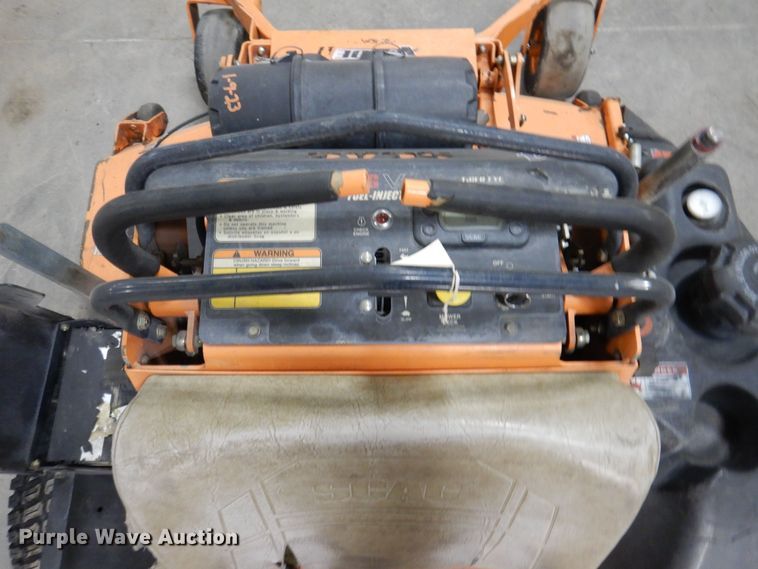 image for item IO9437 2018 Scag V-Ride II  ZTR lawn mower