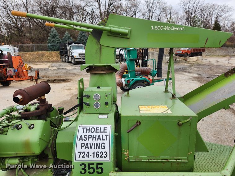 image for item JB9536 Straw blower