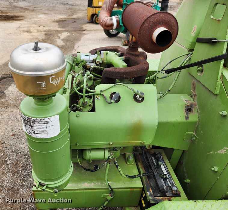 image for item JB9536 Straw blower