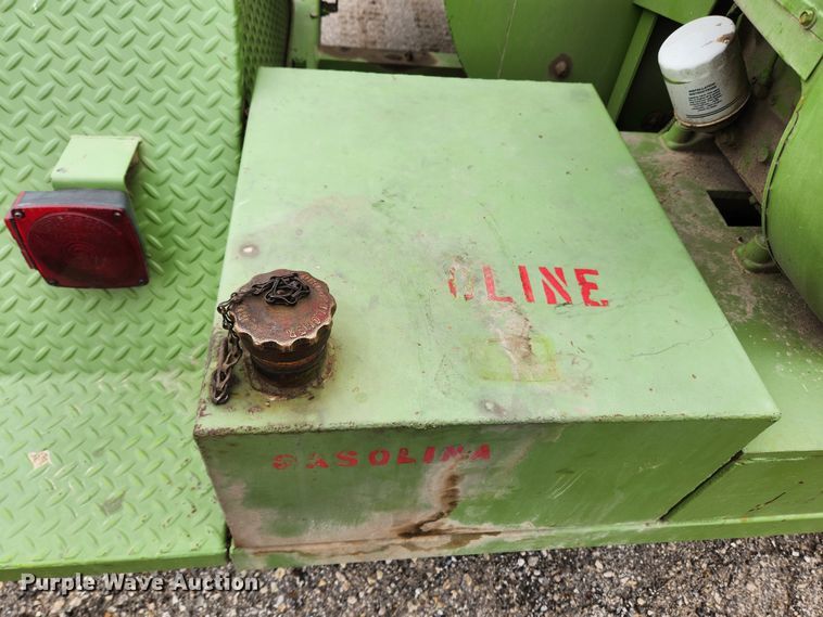 image for item JB9536 Straw blower