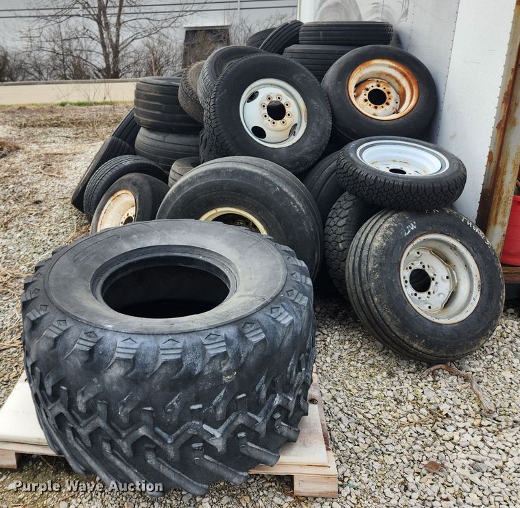 image for item JB9557 Tires and wheels