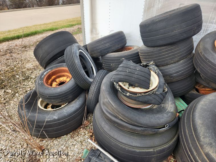 image for item JB9557 Tires and wheels