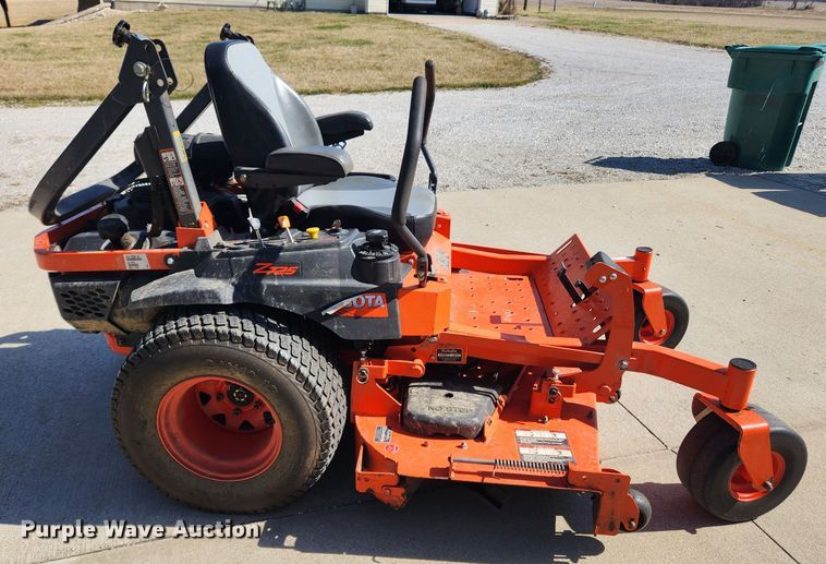 image for item JB9559 Kubota Z725  ZTR lawn mower