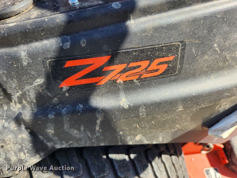 image for item JB9559 Kubota Z725  ZTR lawn mower