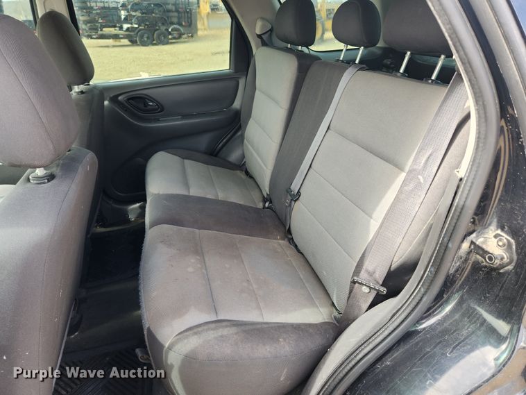 image for item JB9568 2006 Ford Escape  SUV