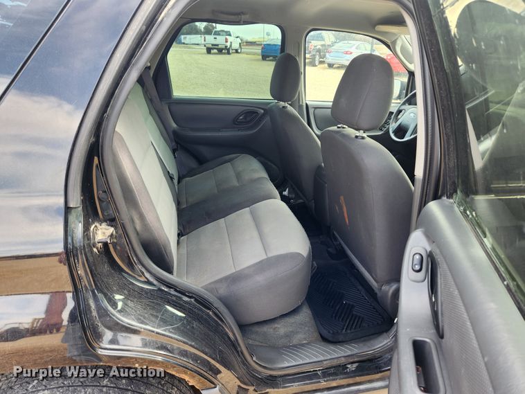 image for item JB9568 2006 Ford Escape  SUV