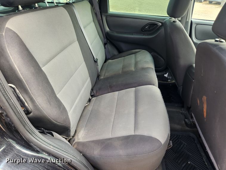 image for item JB9568 2006 Ford Escape  SUV