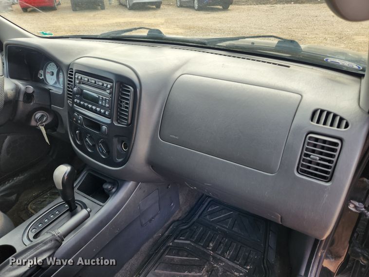 image for item JB9568 2006 Ford Escape  SUV