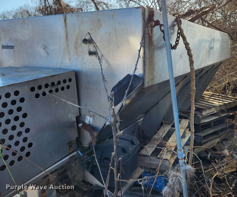 image for item JB9570 Henderson  salt spreader