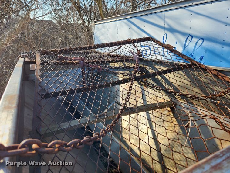 image for item JB9570 Henderson  salt spreader