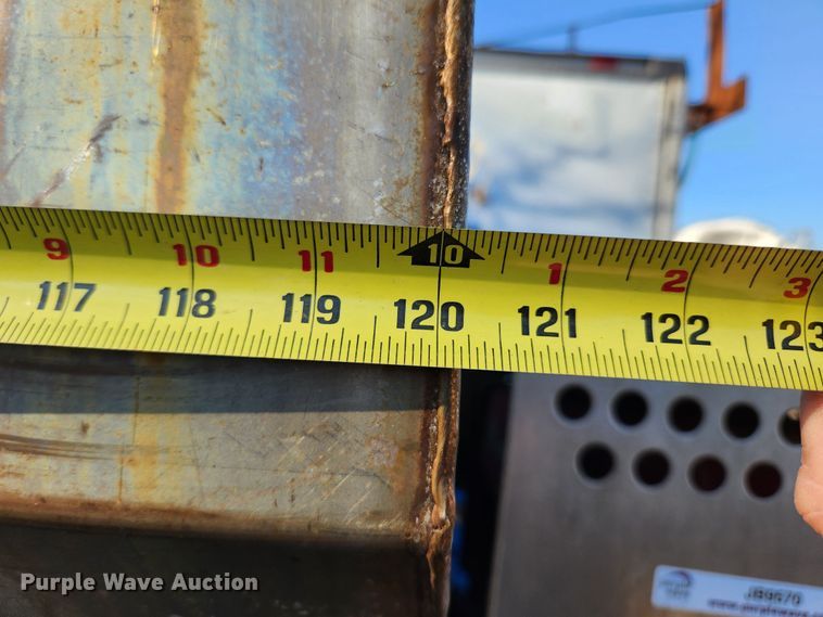 image for item JB9570 Henderson  salt spreader