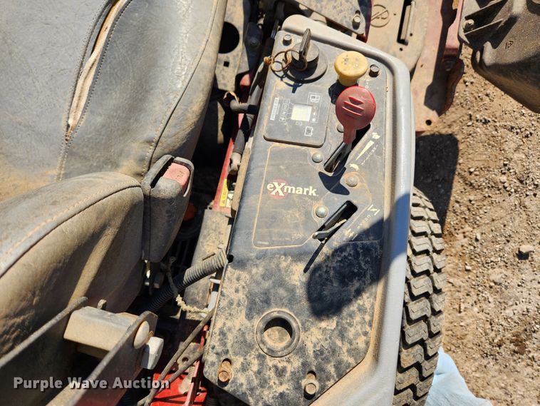 image for item JB9571 Exmark S Series  ZTR lawn mower